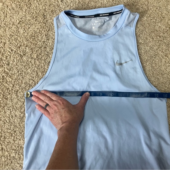 Women’s Nike Activewear Tank Size M - Picture 8 of 9